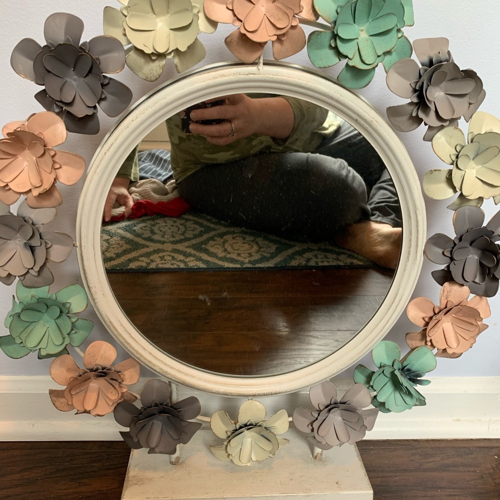 Gorgeous home decor mirror
